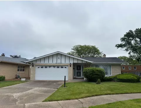 2535 Nelson Sq, Westchester, IL 60154