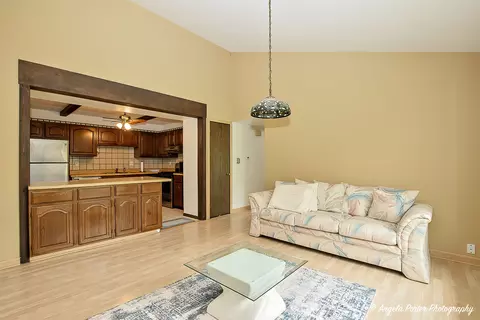 414 Waters Edge Dr #C, Mchenry, IL 60050 photo 4