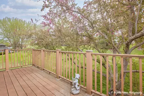 414 Waters Edge Dr #C, Mchenry, IL 60050 photo 18