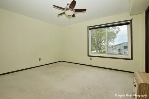 414 Waters Edge Dr #C, Mchenry, IL 60050 photo 14