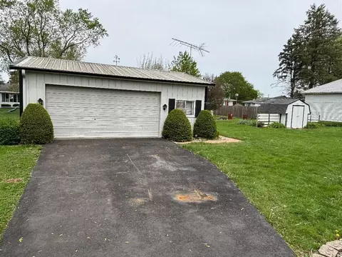 Exterior - 308 W Jefferson St, Danforth, IL 60930 photo 5 of 7