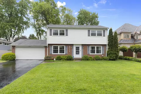 2011 Brentwood Rd, Northbrook, IL 60062