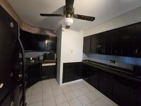 Kitchen - 109 Gregory St #13, Aurora, IL 60504 photo 1 of 2
