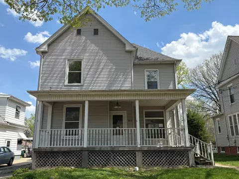 808 S Allin St, Bloomington, IL 61701