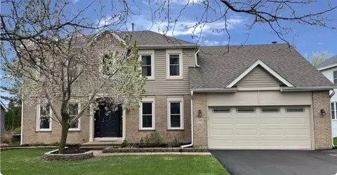 1215 Saddle Ridge Trl, Cary, IL 60013