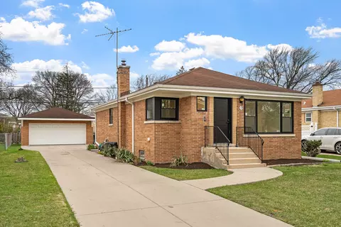 1136 Homestead Rd, La Grange Park, IL 60526