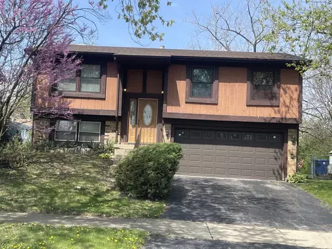 122 Deerpath Rd, Matteson, IL 60443