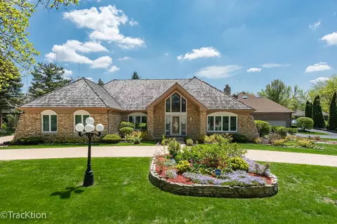 609 Ridgewood Ct, Oak Brook, IL 60523