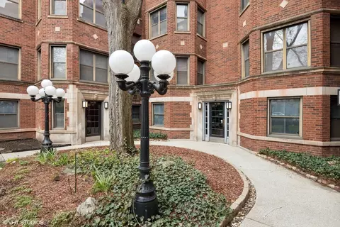 938 Washington Blvd #3W, Oak Park, IL 60302