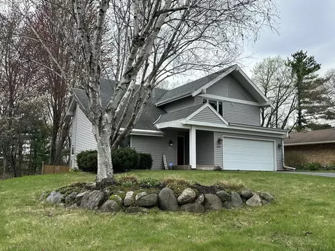 4587 Olde Lyme Dr, Rockford, IL 61114