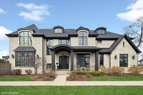 270 N Geneva Ave, Elmhurst, IL 60126