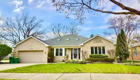 1790 Ashford Cir, Wheeling, IL 60090