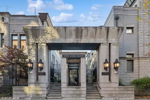 123 W Oak St #P, Chicago, IL 60610