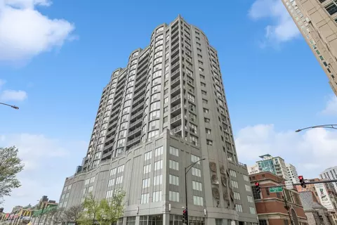 600 N Dearborn St #1209, Chicago, IL 60654