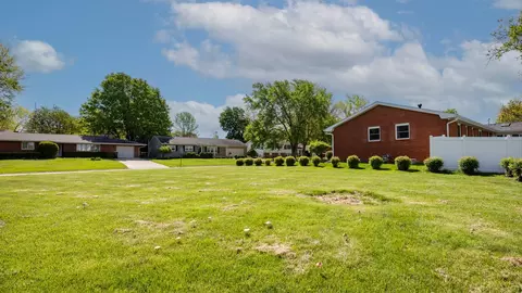 1209 Spear Dr, Normal, IL 61761 photo 28