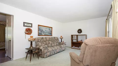 1209 Spear Dr, Normal, IL 61761 photo 2