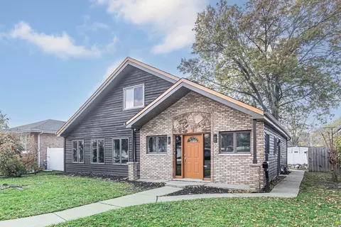 18756 Sherman St, Lansing, IL 60438