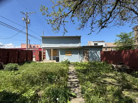 2342 W 72nd St, Chicago, IL 60636