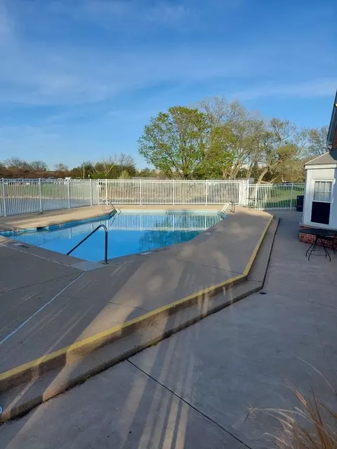 Exterior - 5501 Carriage Way Dr #208A, Rolling Meadows, IL 60008 photo 2 of 2