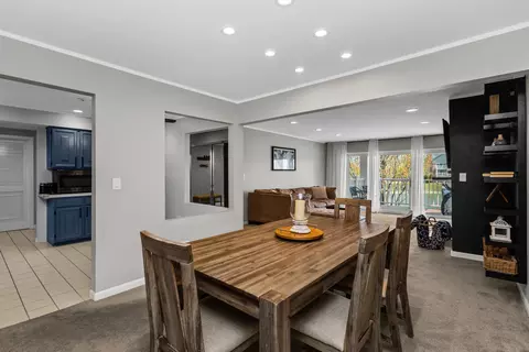 Dining - 5501 Carriage Way Dr #208A, Rolling Meadows, IL 60008 photo 1 of 2
