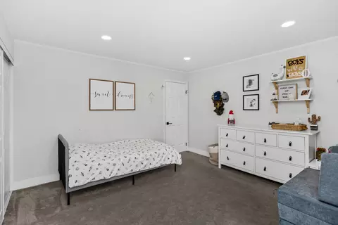 Bedroom - 5501 Carriage Way Dr #208A, Rolling Meadows, IL 60008 photo 4 of 4
