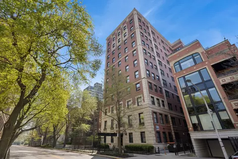 433 W Briar Pl #5C, Chicago, IL 60657