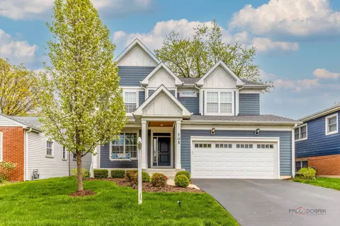 705 N Kaspar Ave, Arlington Heights, IL 60004