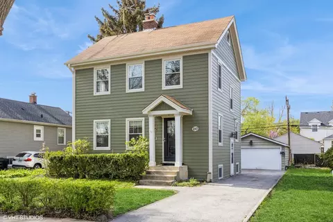 210 E Burlington St, Riverside, IL 60546