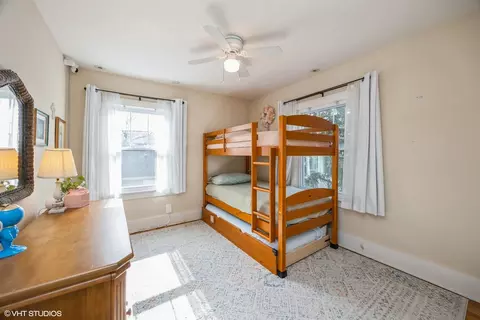 Bedroom - 210 E Burlington St, Riverside, IL 60546 photo 2 of 3