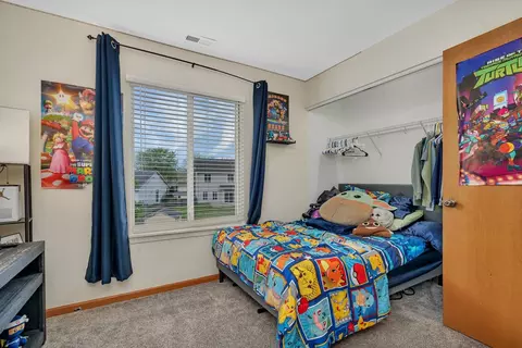 Bedroom - 2819 Sun Valley Dr, Plainfield, IL 60586 photo 2 of 5