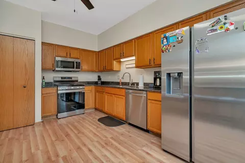 Kitchen - 2819 Sun Valley Dr, Plainfield, IL 60586 photo 3 of 3