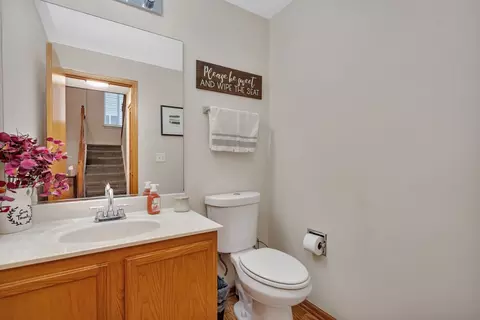 Bath - 2819 Sun Valley Dr, Plainfield, IL 60586 photo 1 of 4