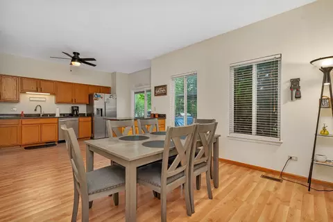 Dining - 2819 Sun Valley Dr, Plainfield, IL 60586 photo 2 of 4