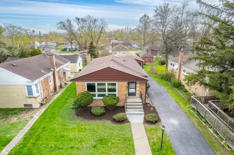 1405 Evergreen Rd, Homewood, IL 60430