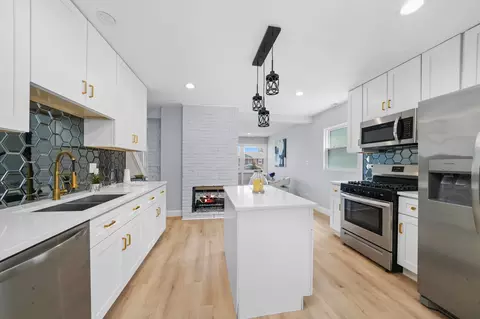 Kitchen - 4332 Center Ave, Lyons, IL 60534 photo 1 of 3