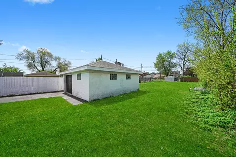 Exterior - 4332 Center Ave, Lyons, IL 60534 photo 7 of 11