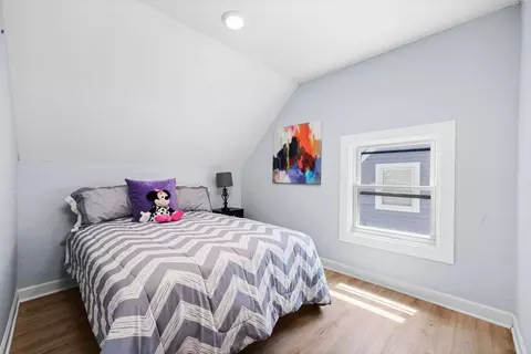Bedroom - 4332 Center Ave, Lyons, IL 60534 photo 6 of 6