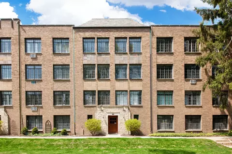 720 Noyes St #C2, Evanston, IL 60201