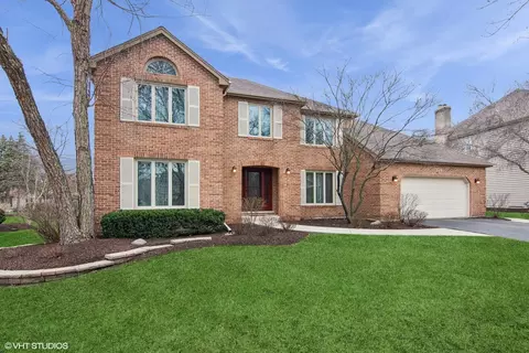 354 Gateshead Dr, Naperville, IL 60565