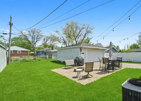 Exterior - 3447 Sangamon St, Steger, IL 60475 photo 3 of 5