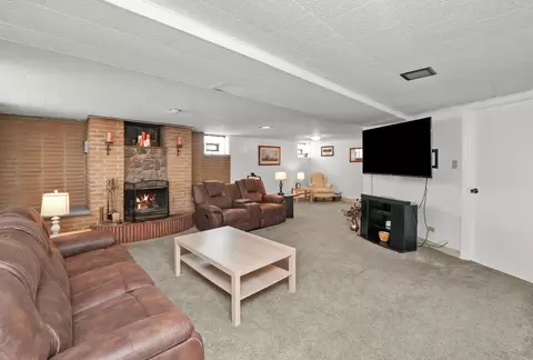 Living - 3447 Sangamon St, Steger, IL 60475 photo 3 of 4