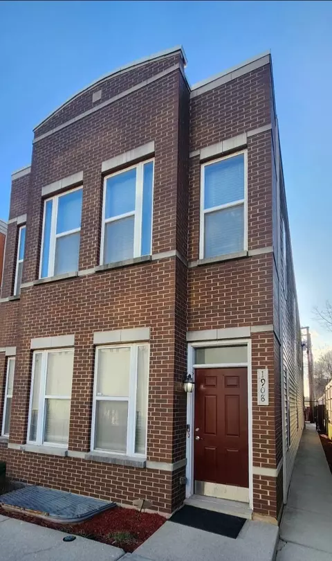 1908 N Laramie Ave #B, Chicago, IL 60639