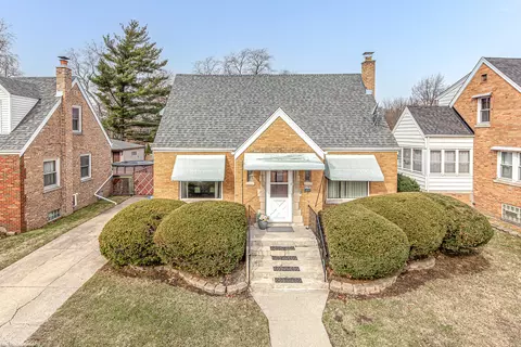 9206 S 52nd Ave, Oak Lawn, IL 60453