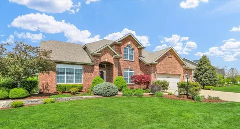 1410 Cross Creek Rd, Mahomet, IL 61853