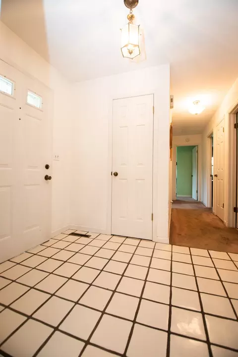 Entry Way - 3802 E 17th St, Sterling, IL 61081 photo 1 of 1