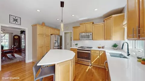 24627 Kingston St, Plainfield, IL 60544 photo 2