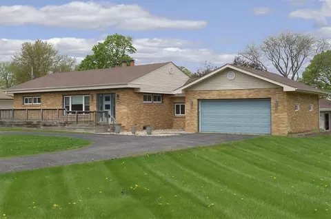 1100 4h Rd, Ottawa, IL 61350