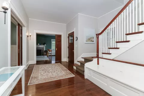 Entry Way - 1314 E Washington St, Bloomington, IL 61701 photo 5 of 10