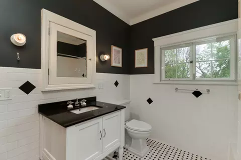 Bath - 1314 E Washington St, Bloomington, IL 61701 photo 2 of 5