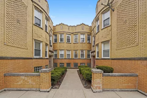 5101 W Montana St #6, Chicago, IL 60639